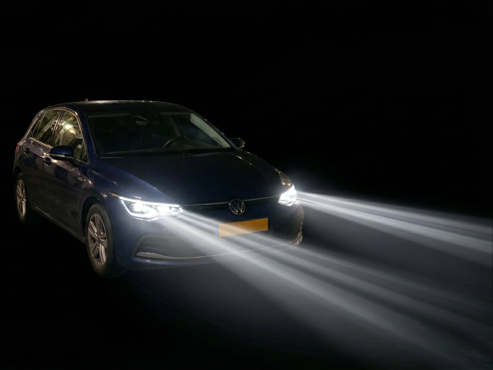Herstelde koplamp na behandeling — helder en als nieuw